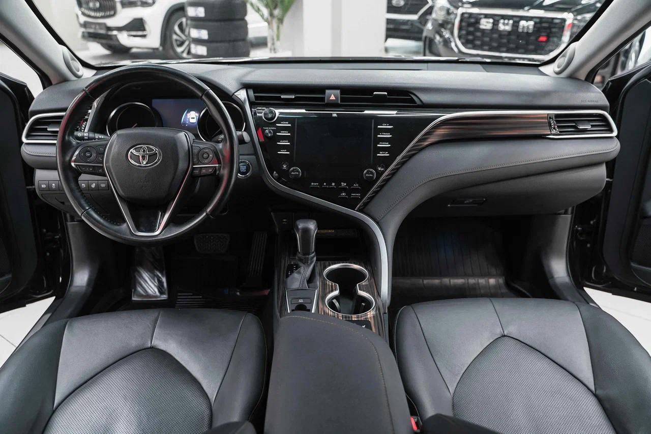 Toyota Camry 2018, черный, ДЦ Орехово
