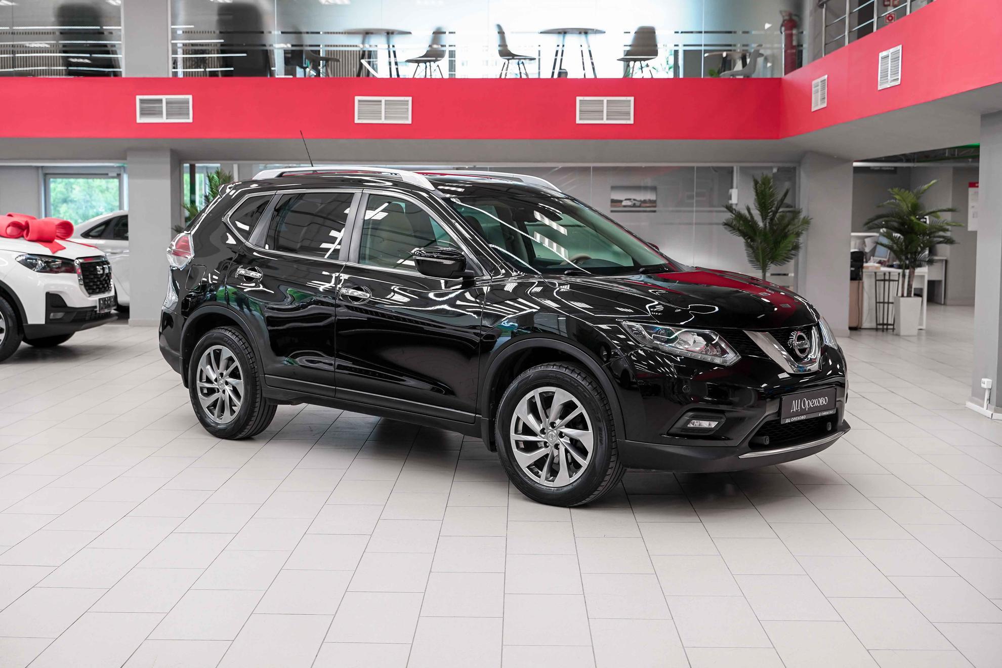 Nissan X-Trail 2015, черный, ДЦ Орехово