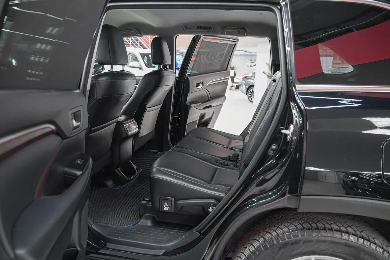 Toyota Highlander 2014, черный, ДЦ Орехово