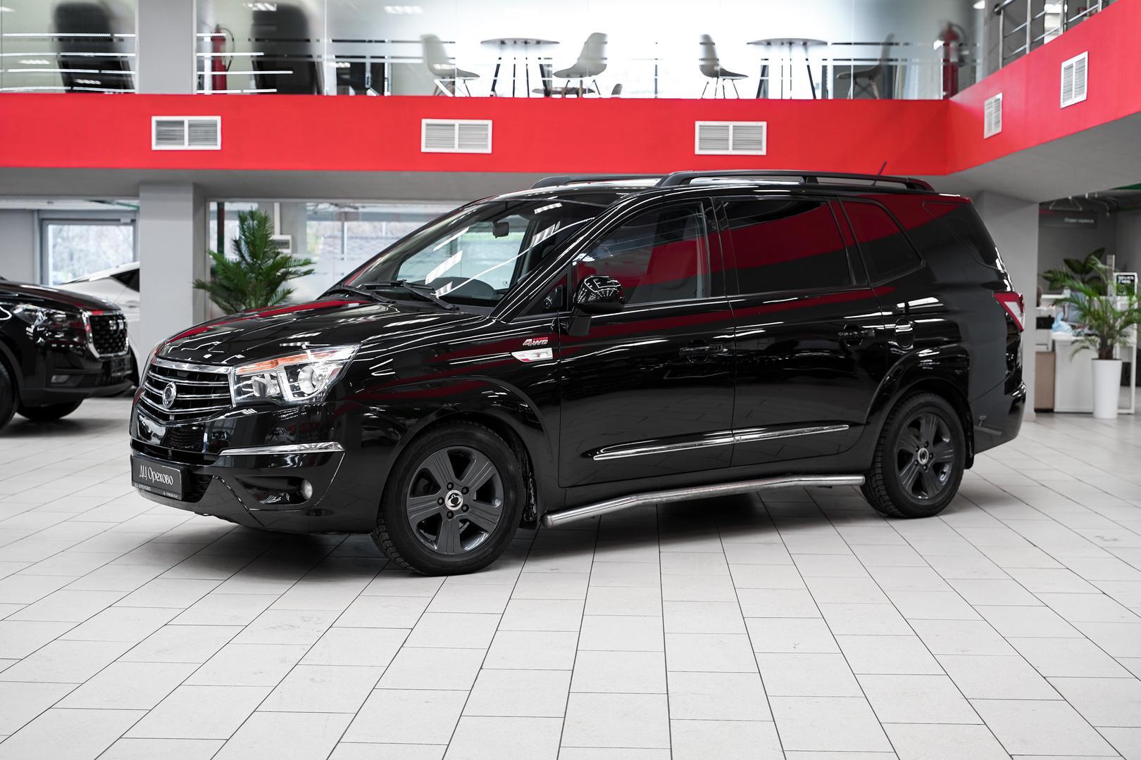 SsangYong Stavic 2014, черный, ДЦ Орехово