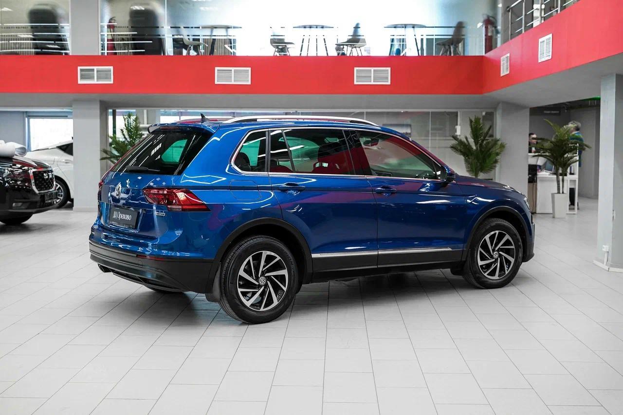Volkswagen Tiguan 2018, синий, ДЦ Орехово