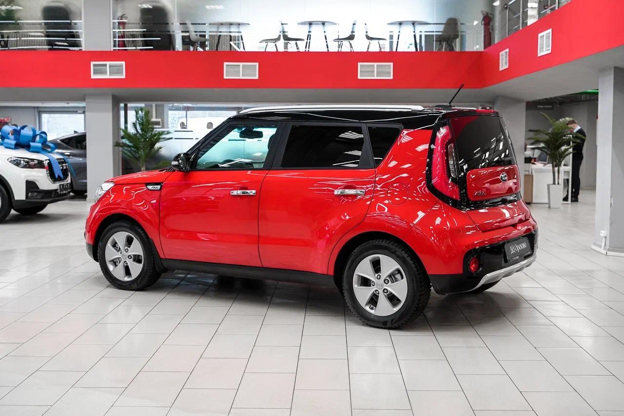 Kia Soul 2018, красный, ДЦ Орехово