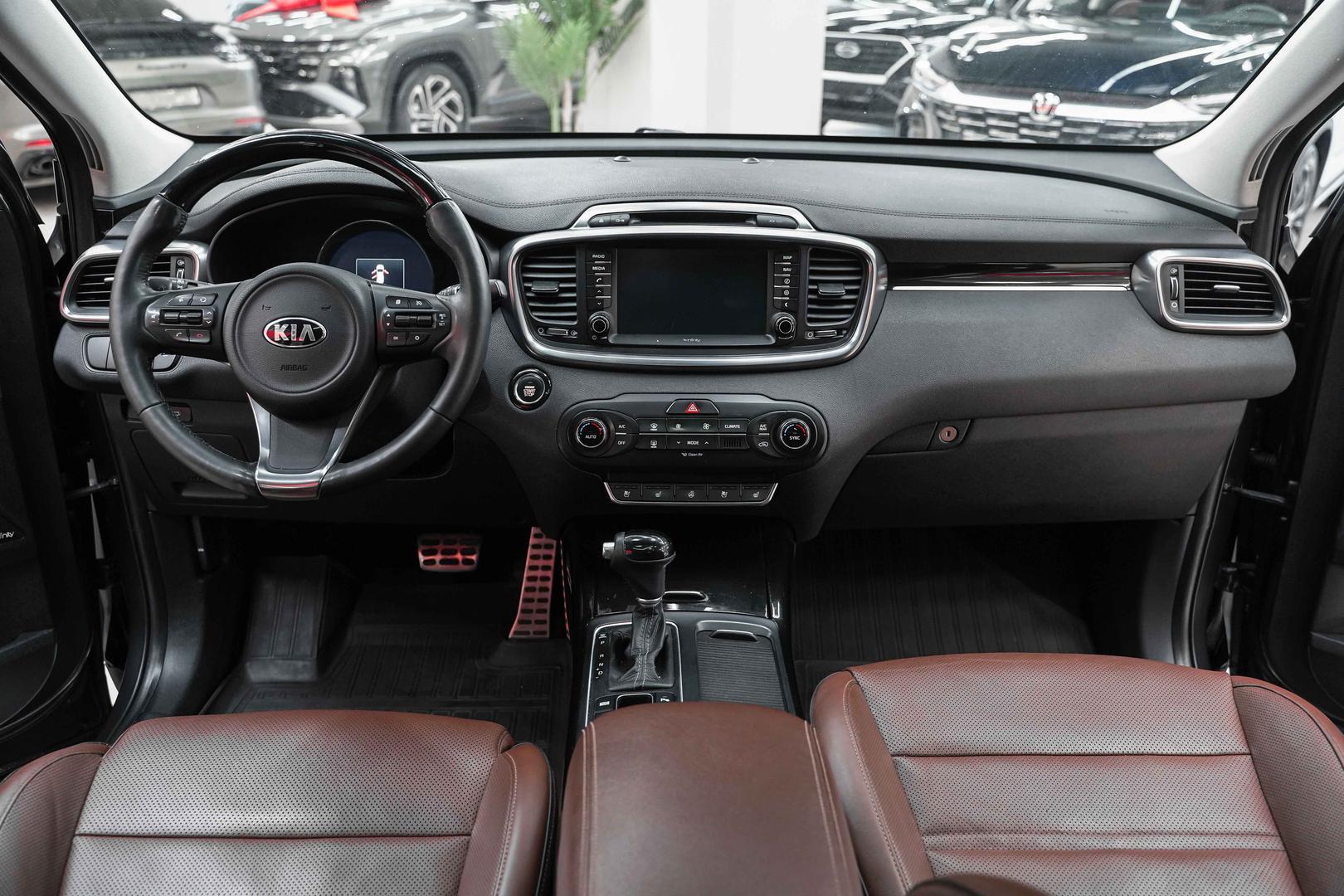Kia Sorento 2016, серый, ДЦ Орехово