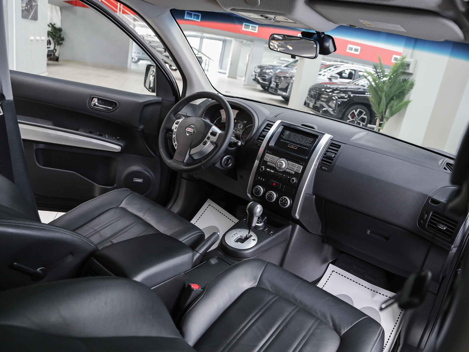 Nissan X-Trail 2011, черный, ДЦ Орехово