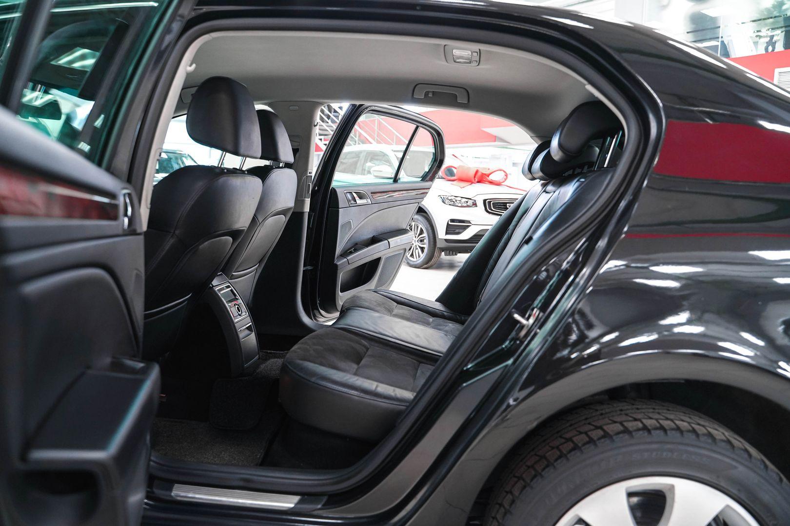Skoda Superb 2010, черный, ДЦ Орехово