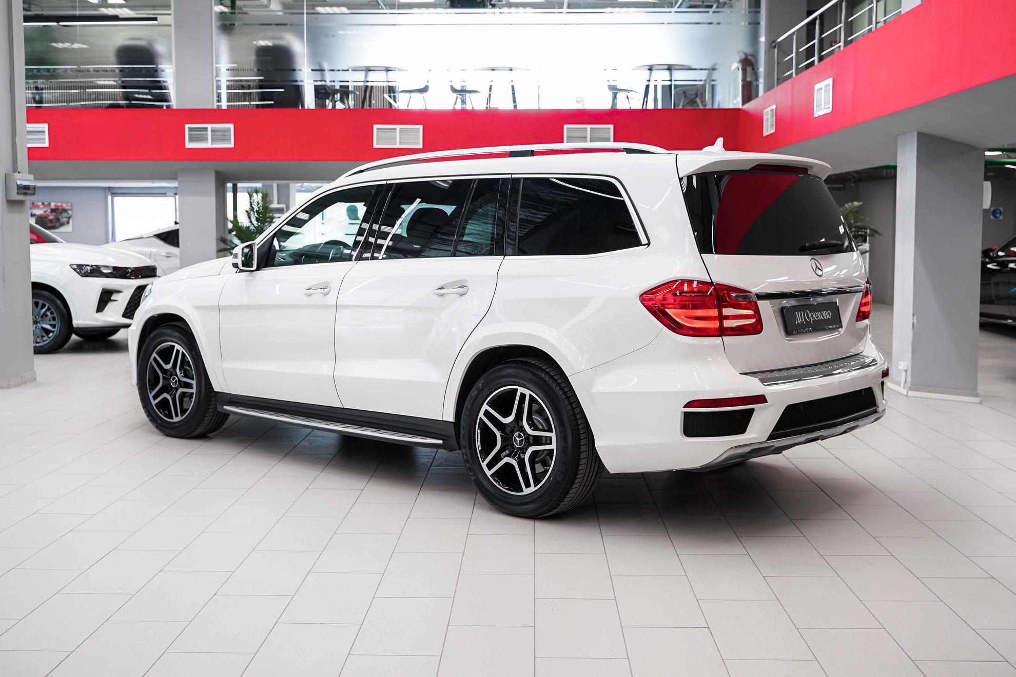 Mercedes-Benz GL-Класс 2013, белый, ДЦ Орехово