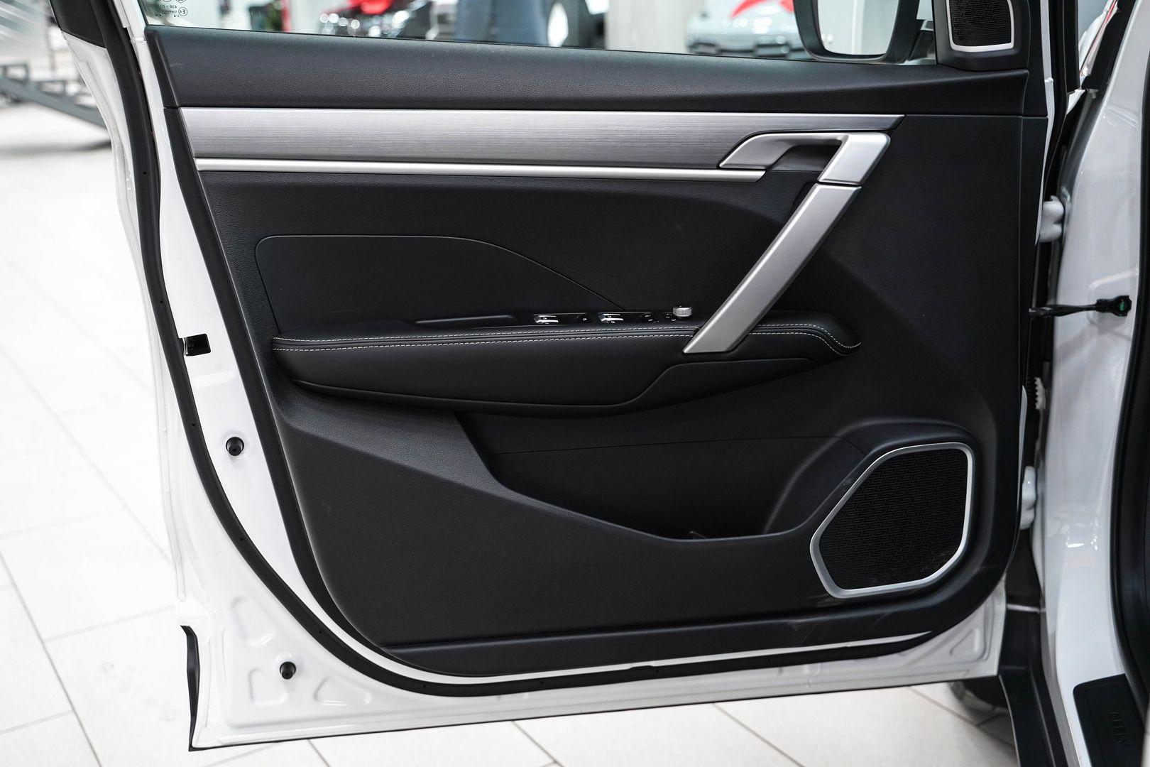 Geely Coolray 2021, белый, ДЦ Орехово