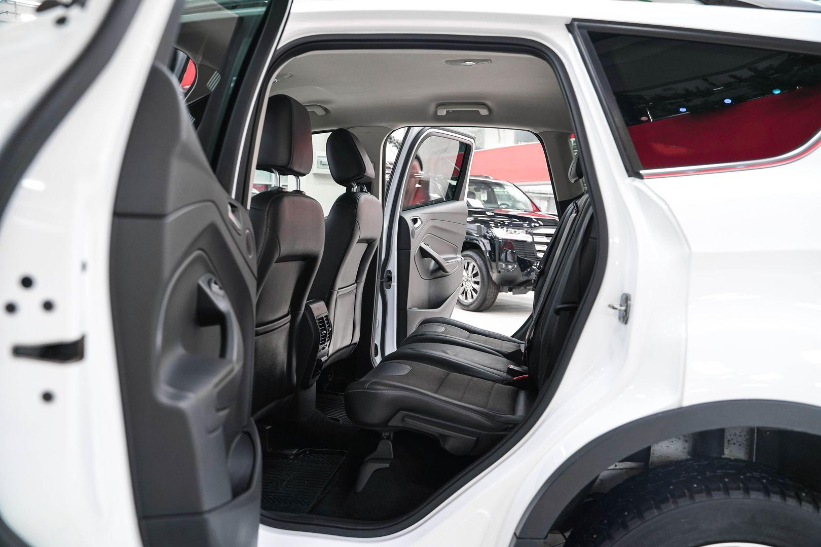 Ford Kuga 2016, белый, ДЦ Орехово