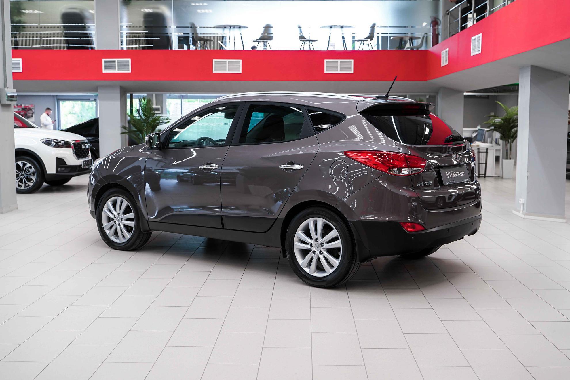 Hyundai ix35 2012, коричневый, ДЦ Орехово
