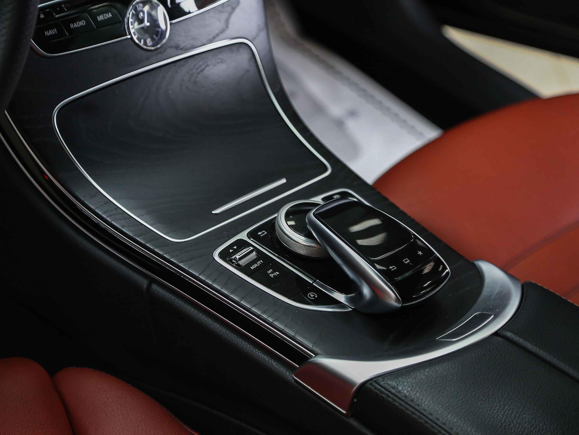 Mercedes-Benz C-Класс 2015, черный, ДЦ Орехово
