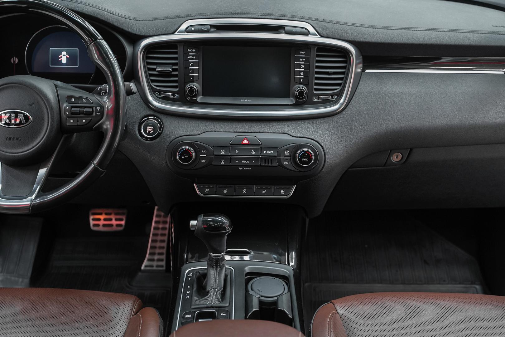 Kia Sorento 2017, белый, ДЦ Орехово