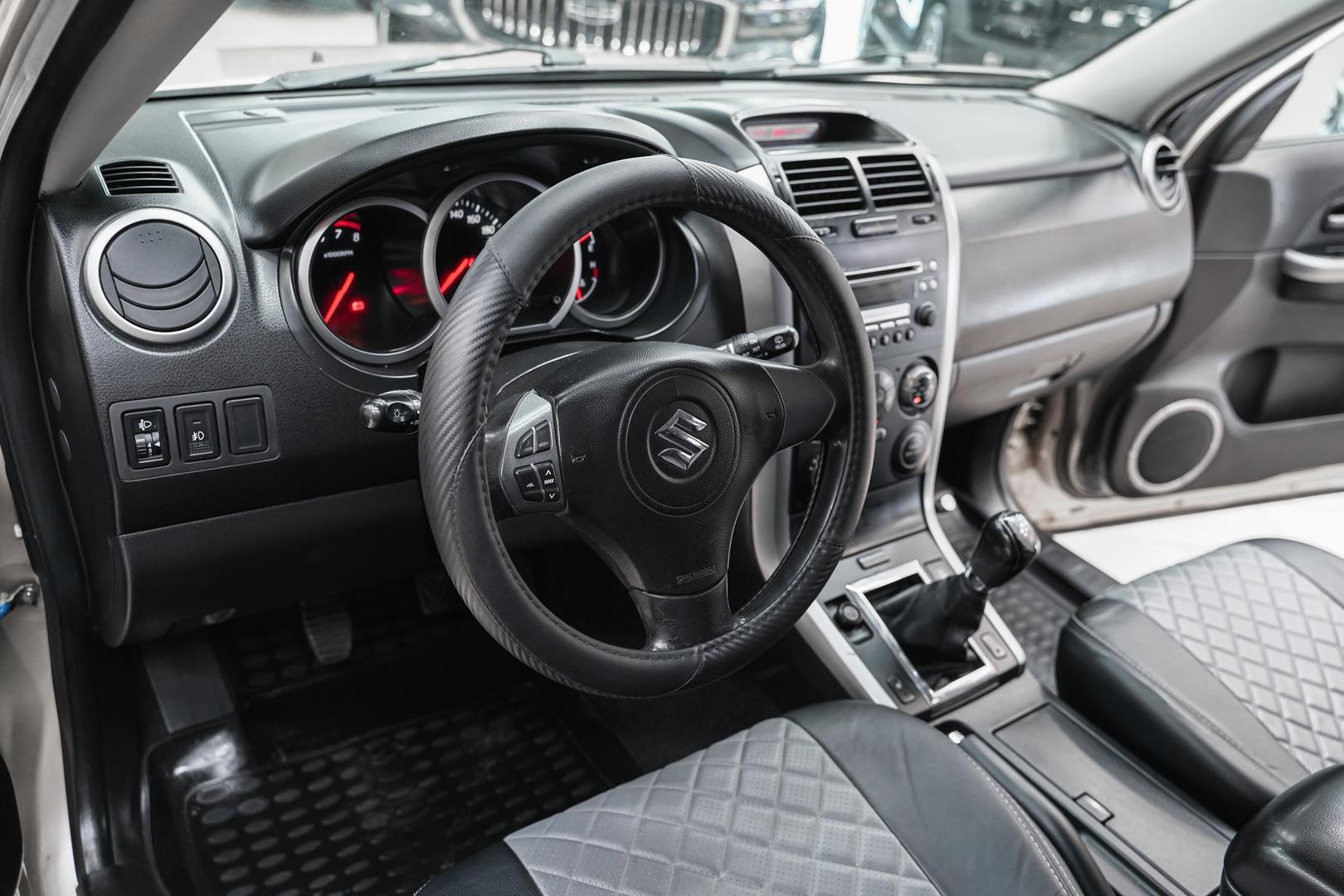 Suzuki Grand Vitara 2008, бежевый, ДЦ Орехово