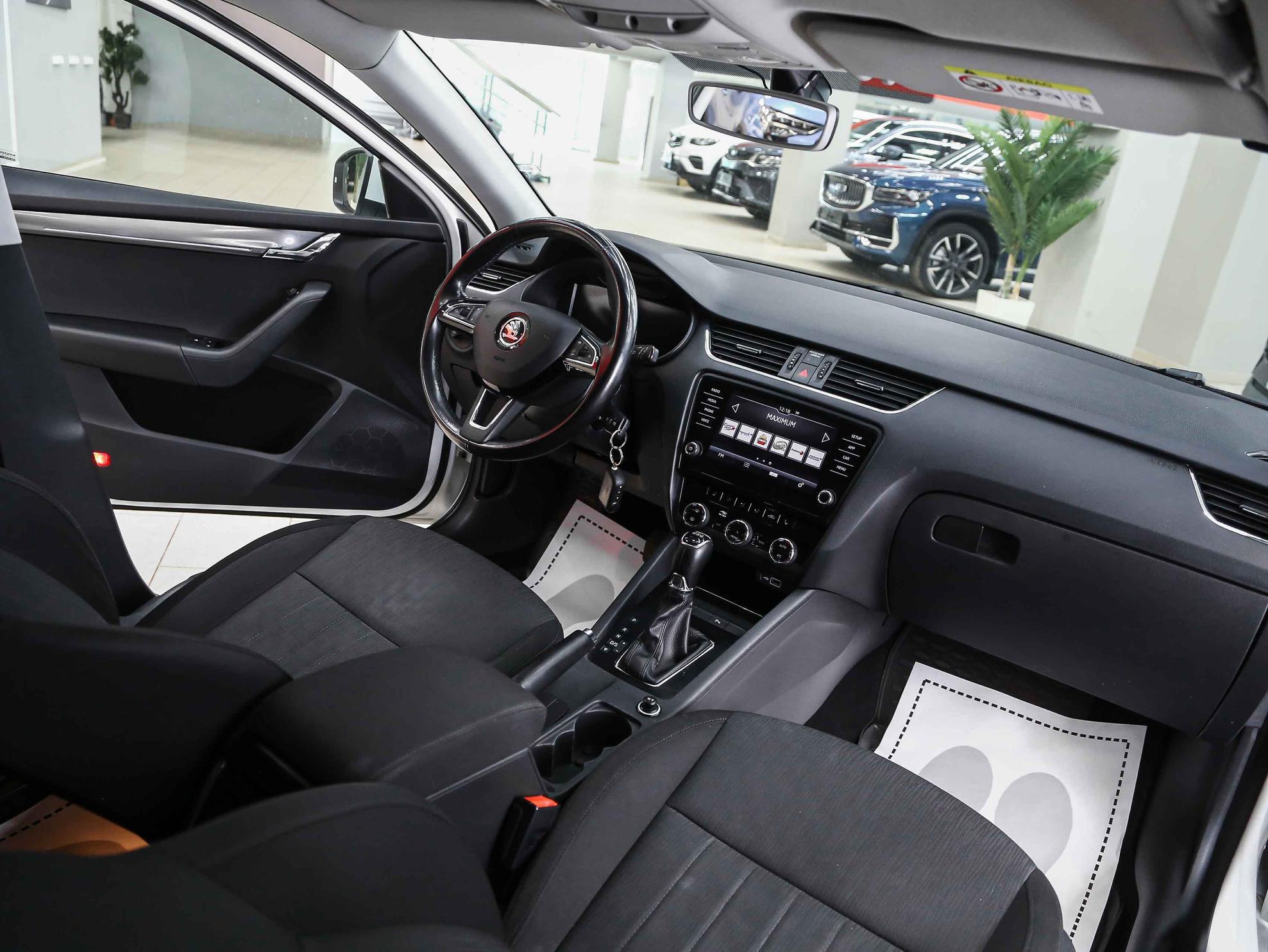 Skoda Octavia 2018, белый, ДЦ Орехово