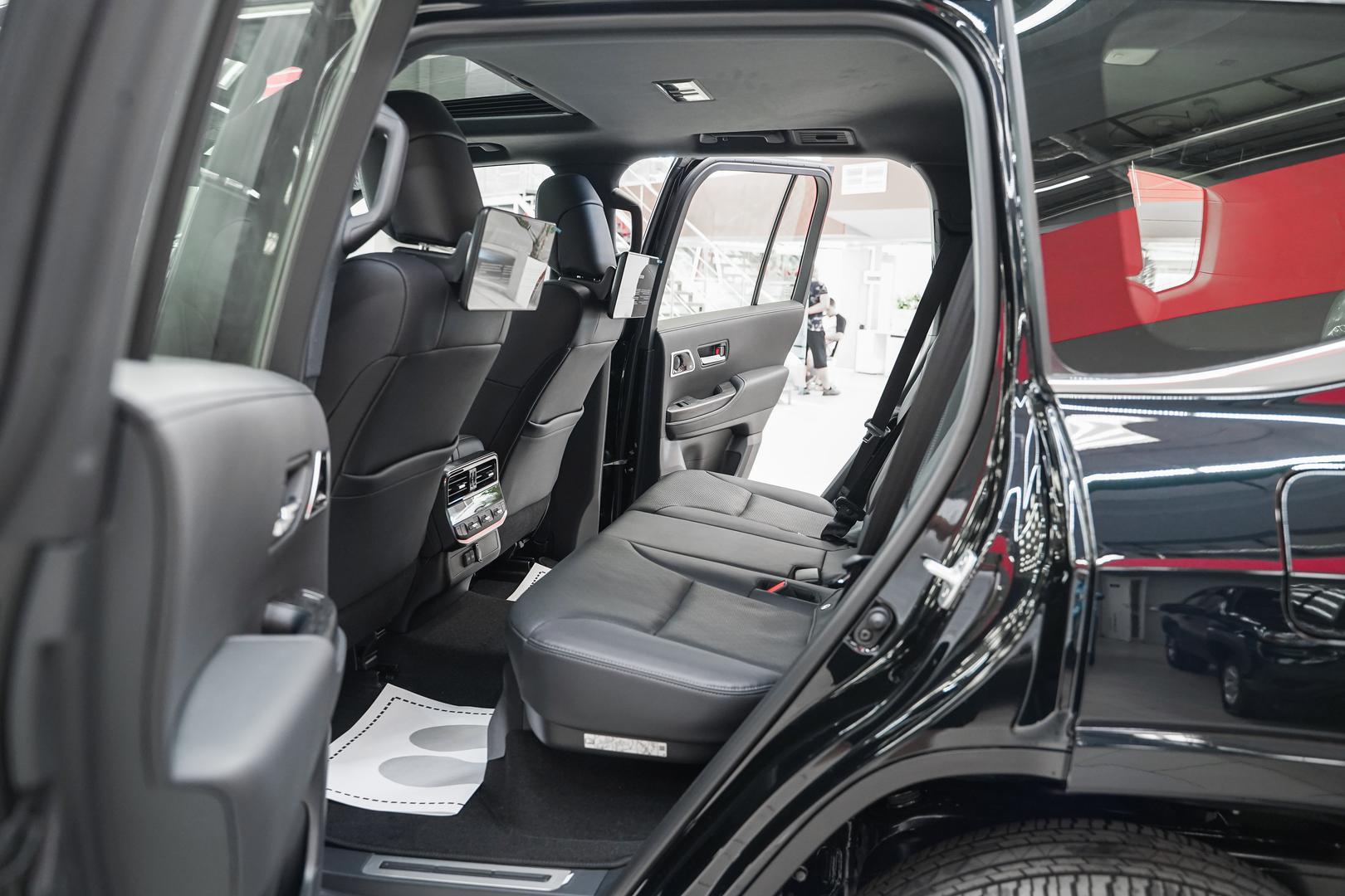 Toyota Land Cruiser 2025, черный, ДЦ Орехово