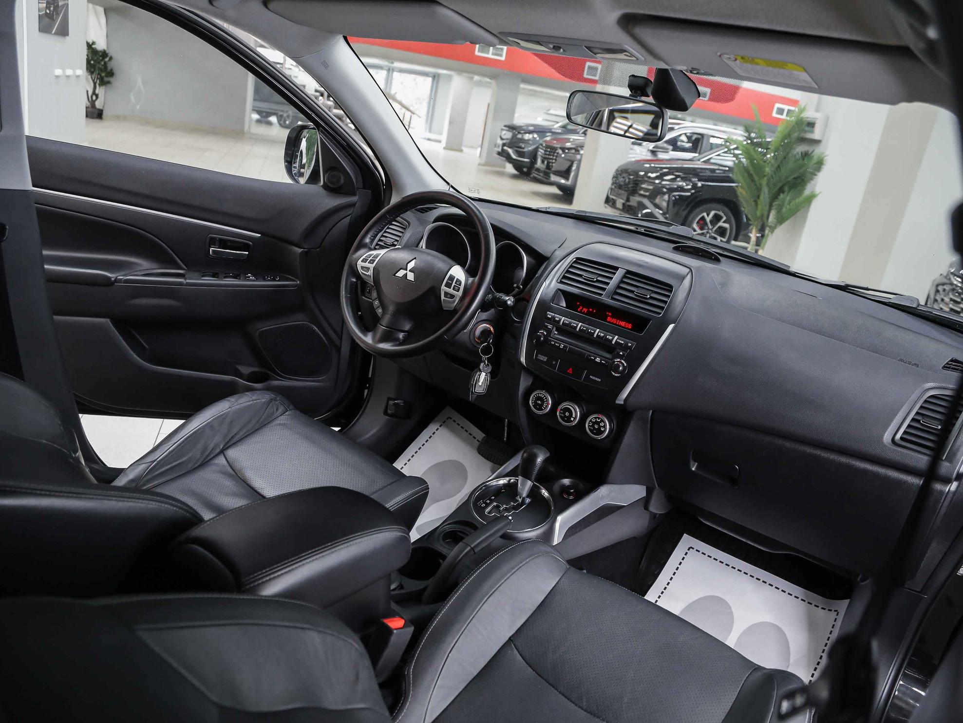Mitsubishi ASX 2011, черный, ДЦ Орехово