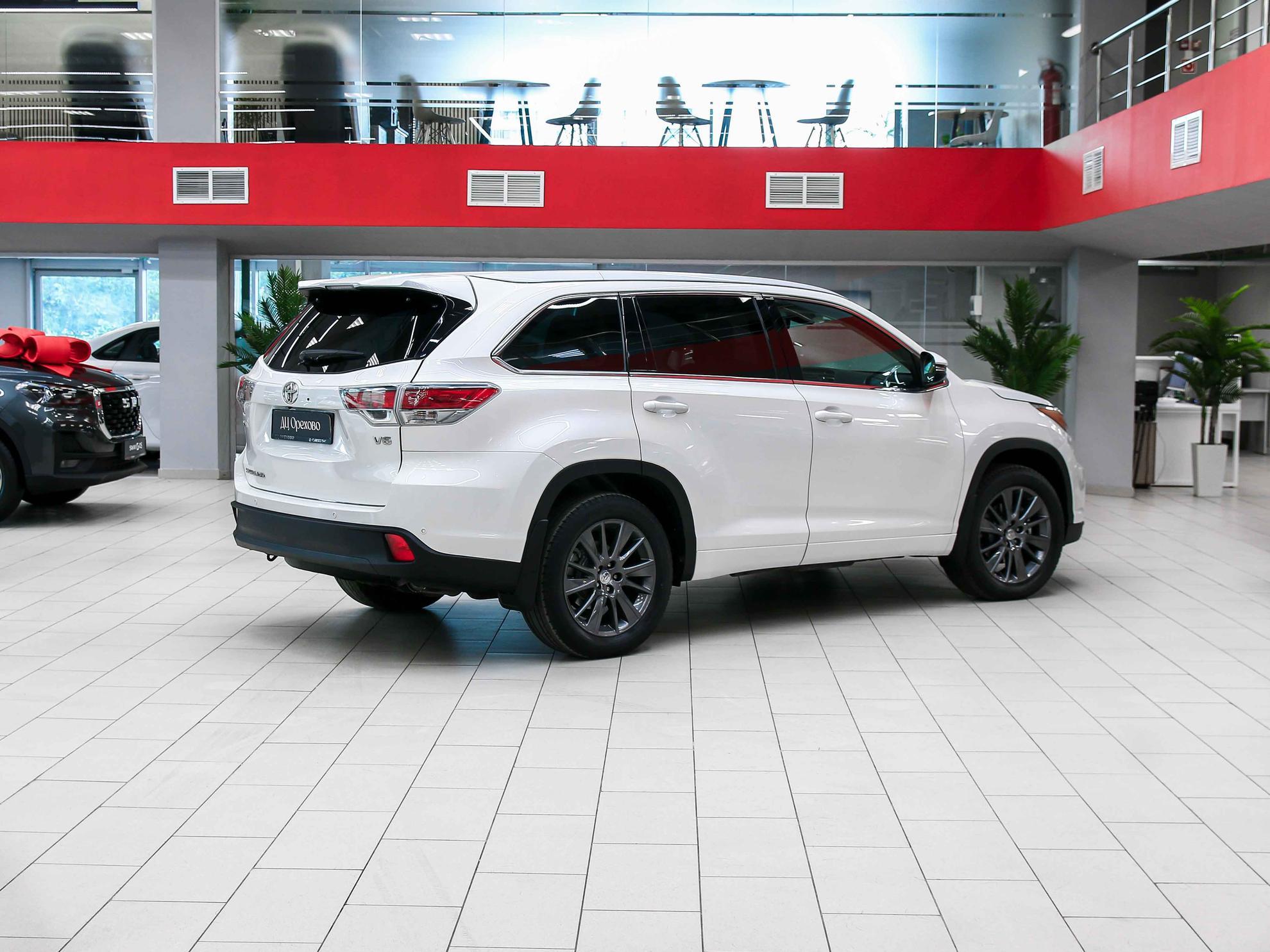 Toyota Highlander 2014, белый, ДЦ Орехово