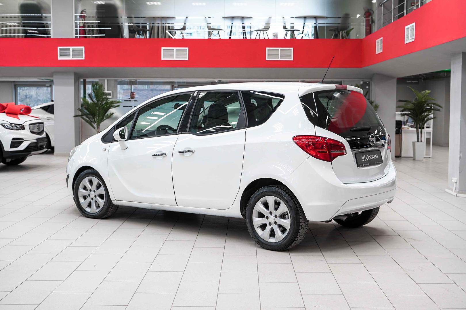 Opel Meriva 2011, белый, ДЦ Орехово
