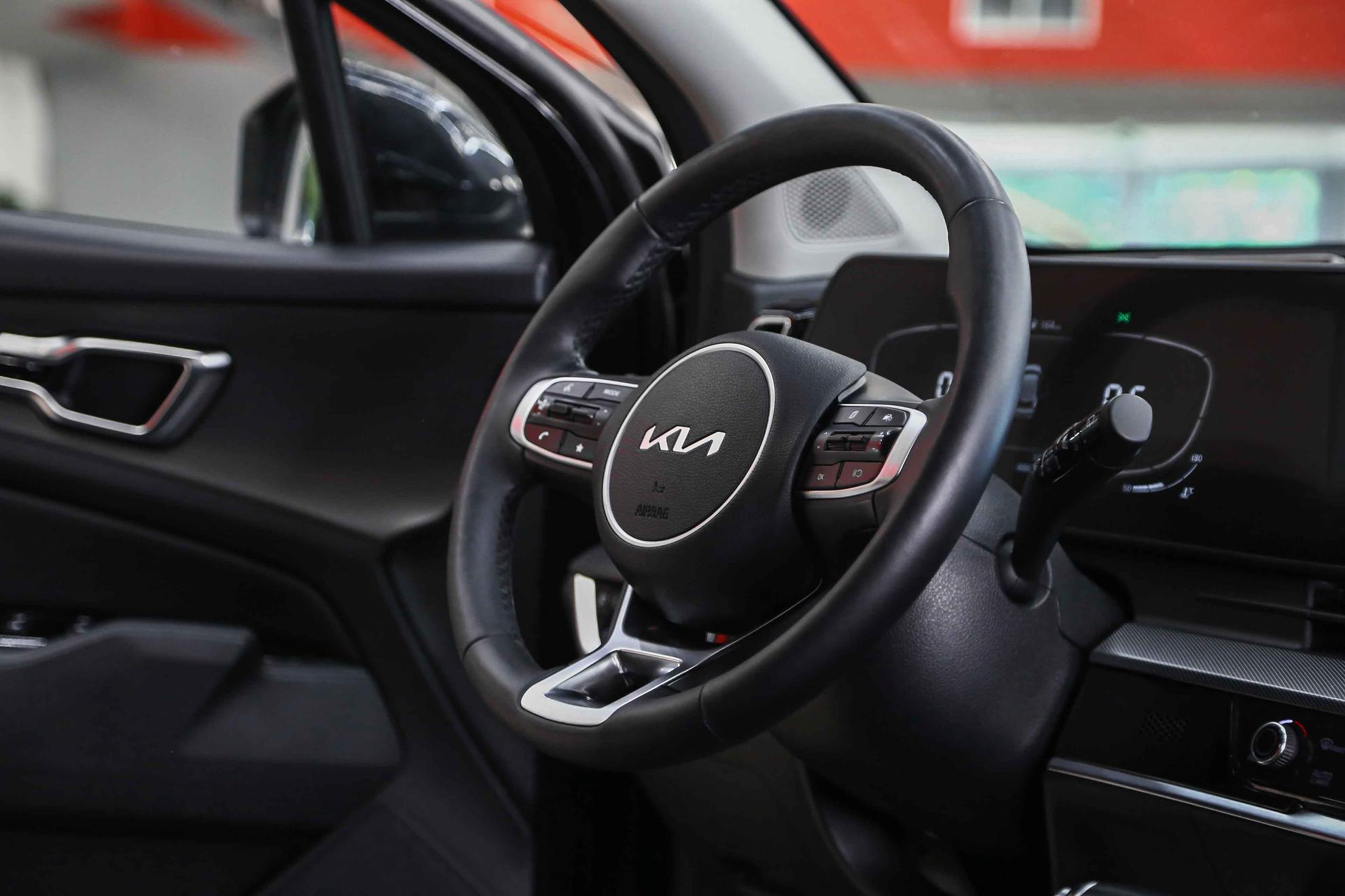 Kia Sportage 2023, черный, ДЦ Орехово