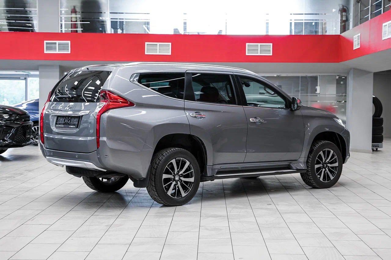 Mitsubishi Pajero Sport 2016, серый, ДЦ Орехово