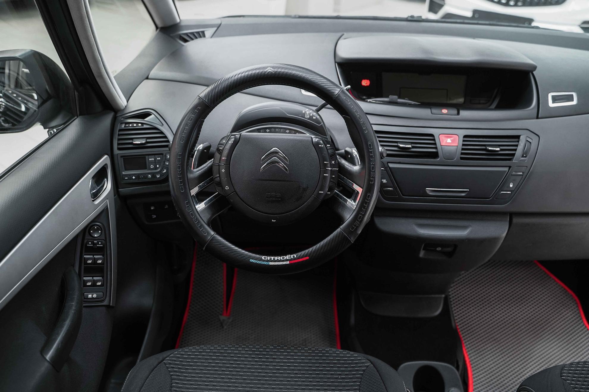 Citroen C4 Picasso 2012, черный, ДЦ Орехово