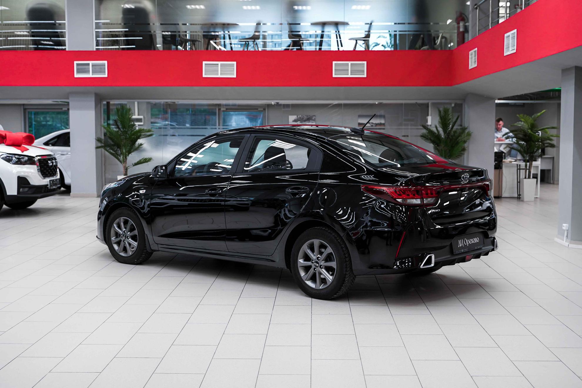 Kia Rio 2021, черный, ДЦ Орехово