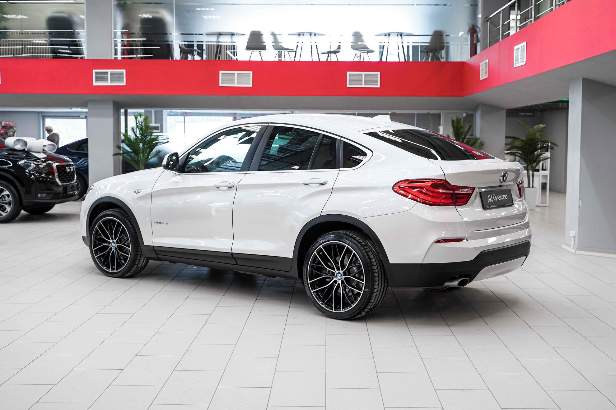 BMW X4 2017, белый, ДЦ Орехово