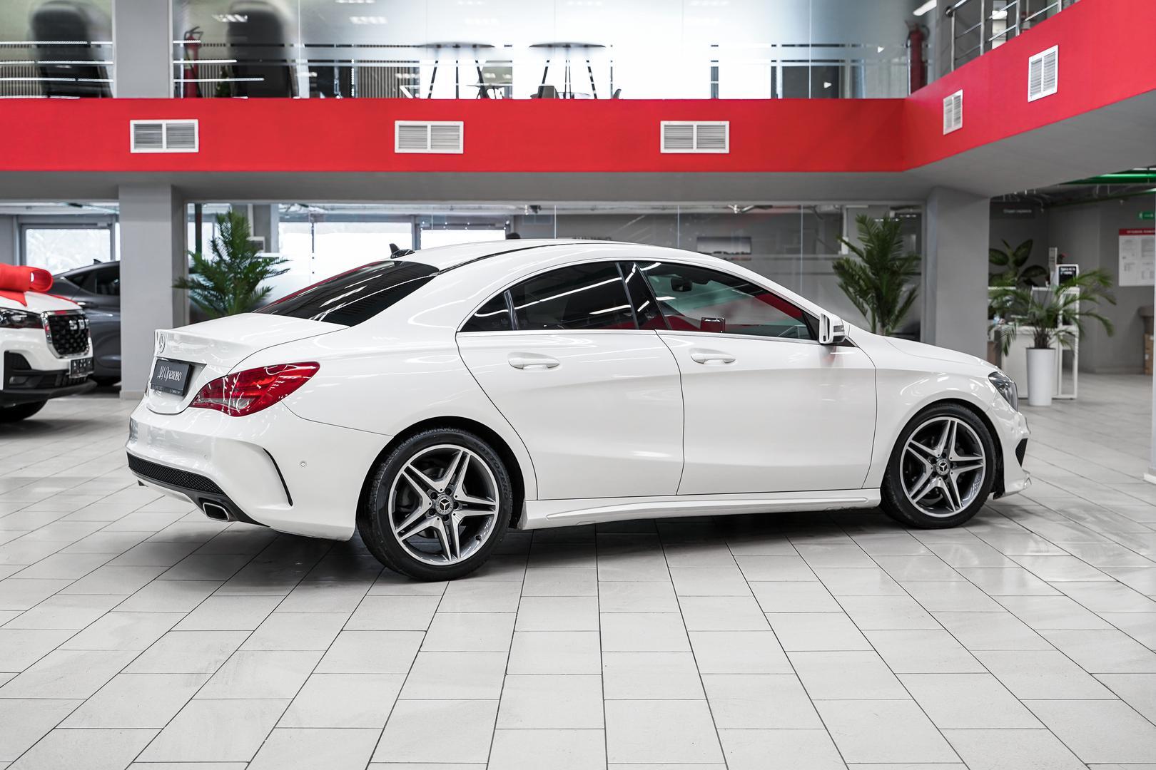 Mercedes-Benz CLA 2015, белый, ДЦ Орехово