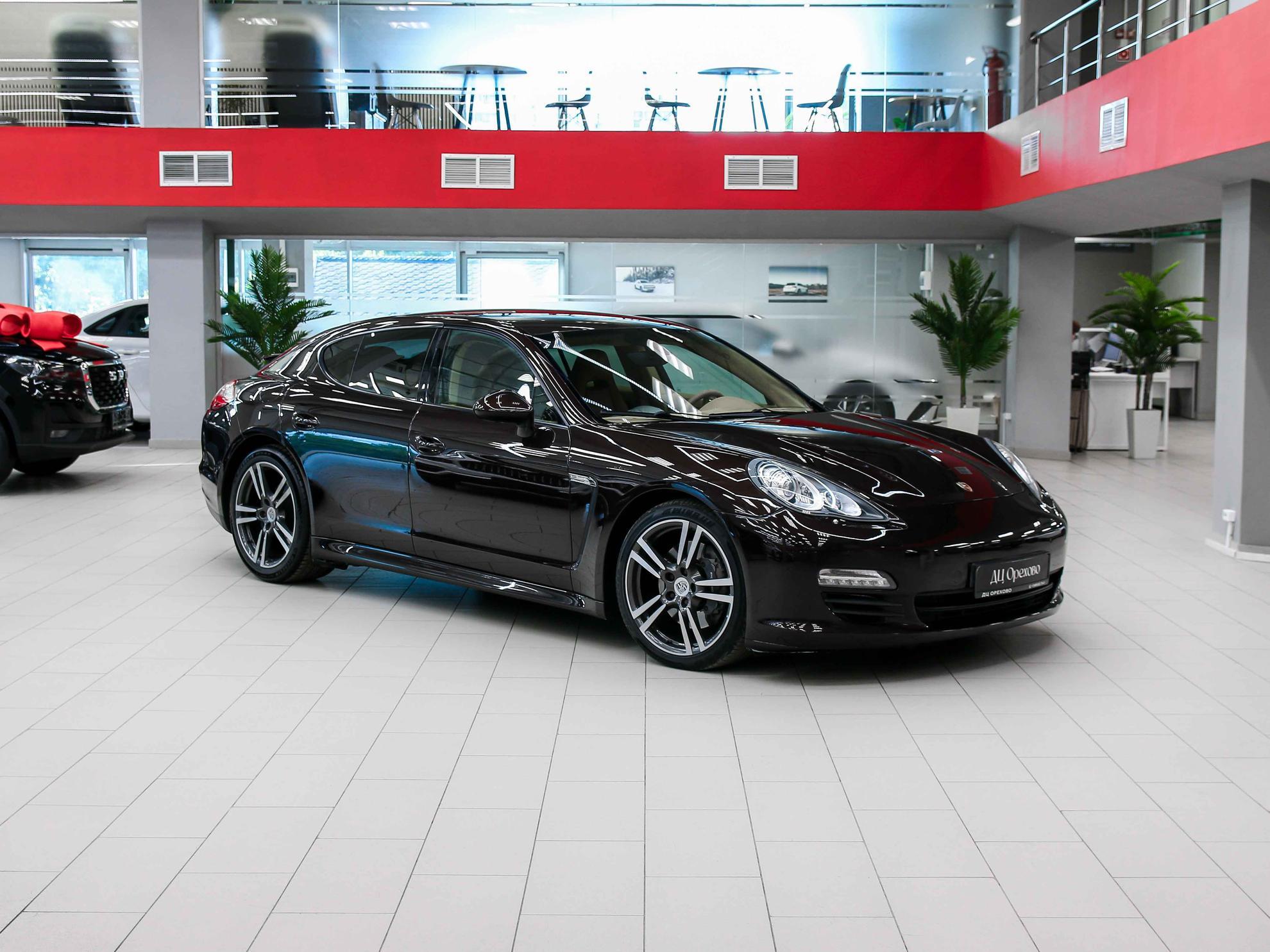 Porsche Panamera 2012, коричневый, ДЦ Орехово