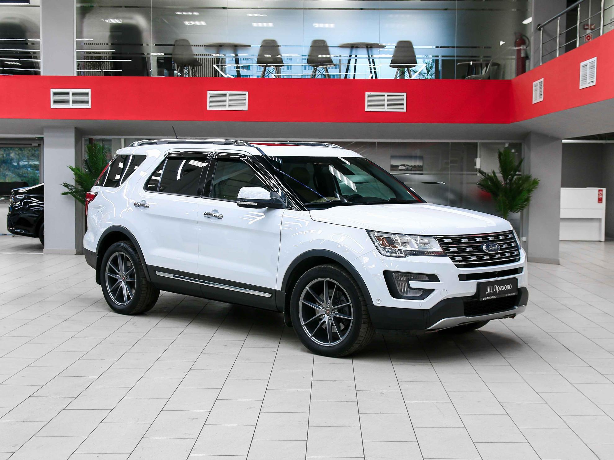 Ford Explorer 2018, белый, ДЦ Орехово