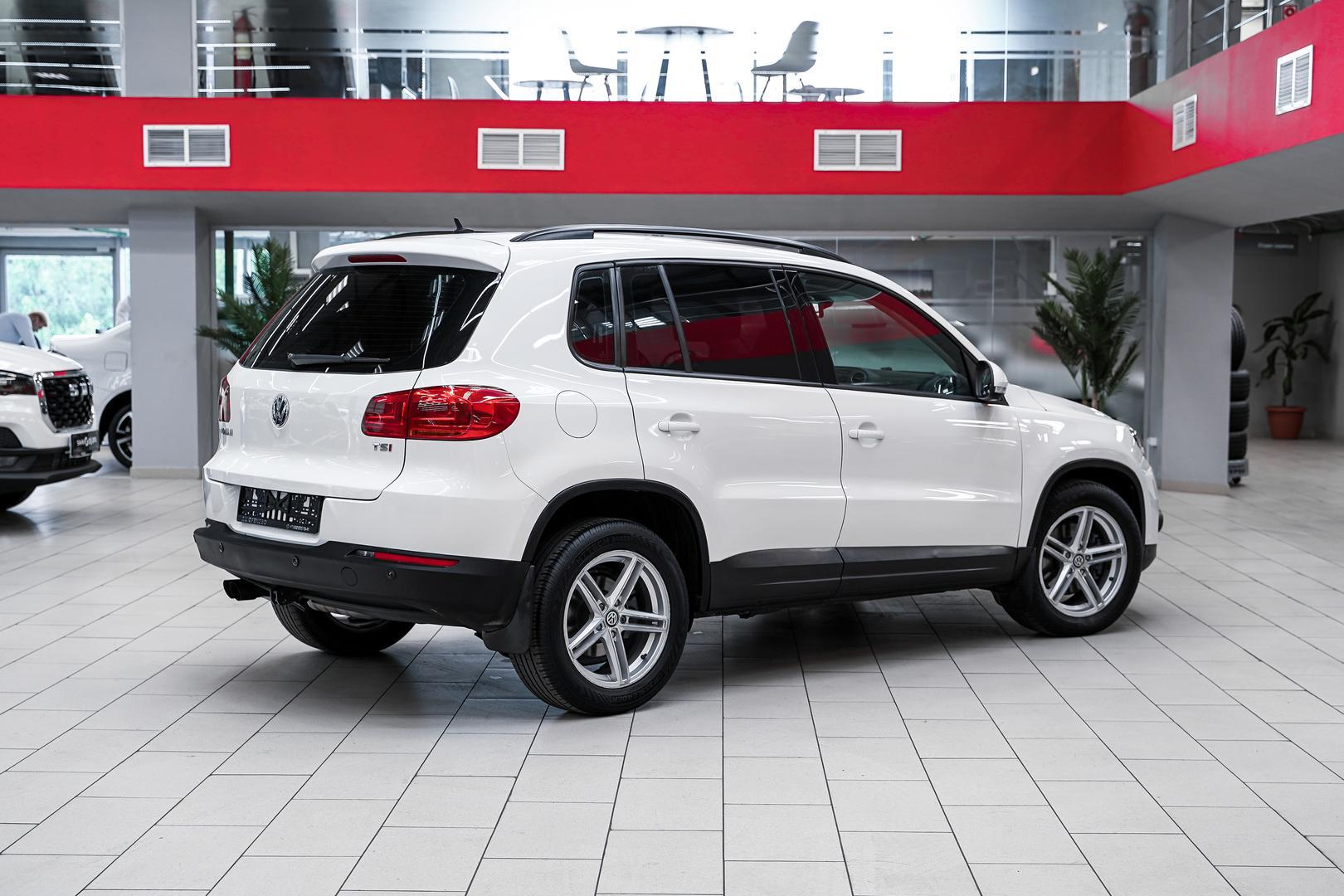 Volkswagen Tiguan 2012, белый, ДЦ Орехово