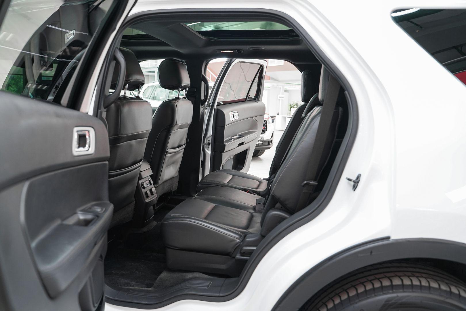 Ford Explorer 2014, белый, ДЦ Орехово
