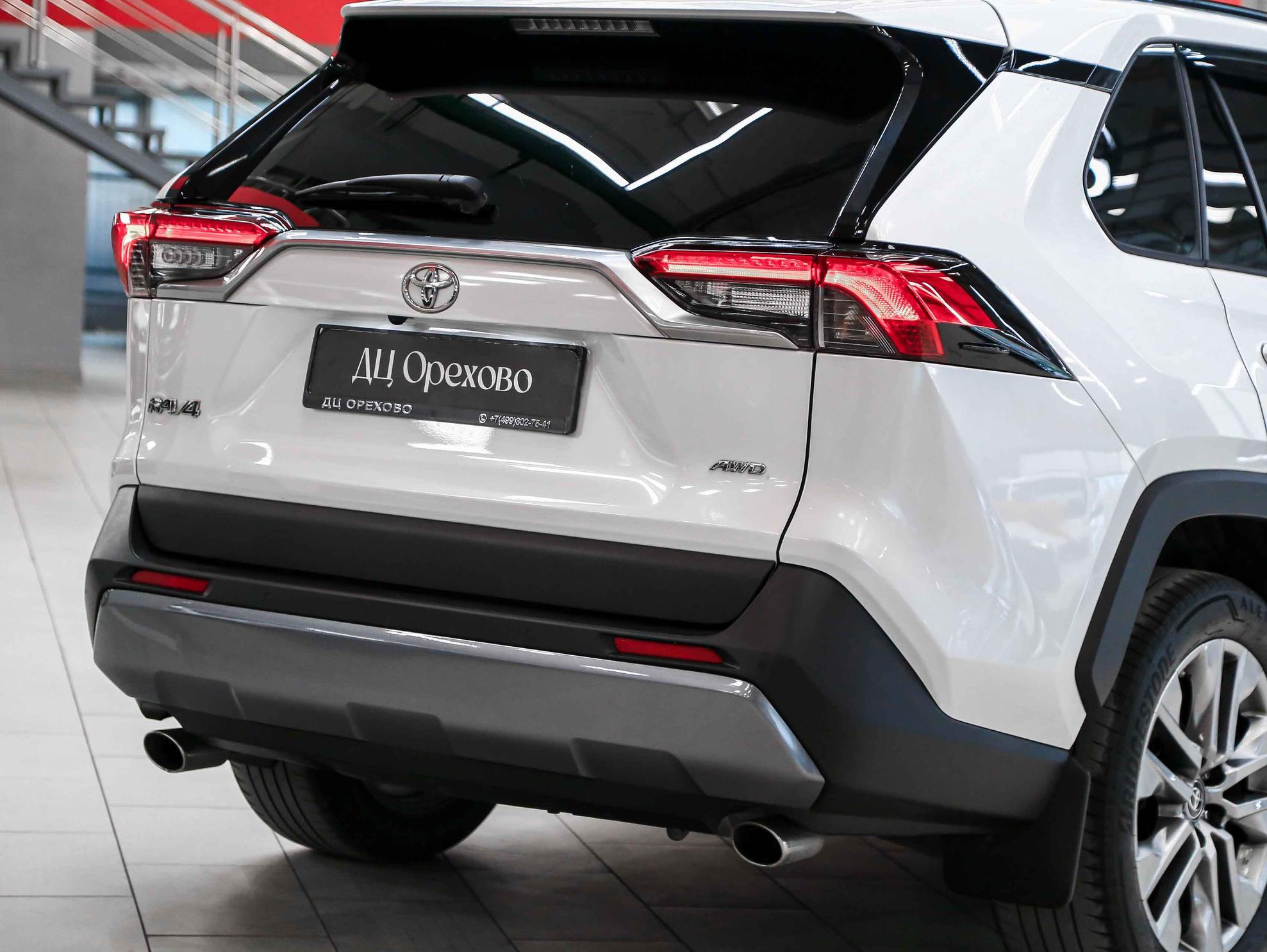 Toyota RAV4 2022, белый, ДЦ Орехово