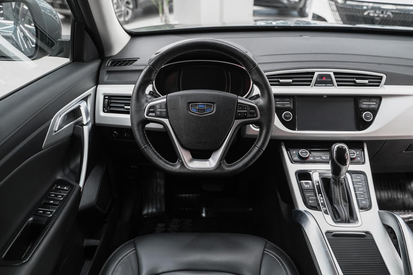 Geely Atlas 2021, серый, ДЦ Орехово