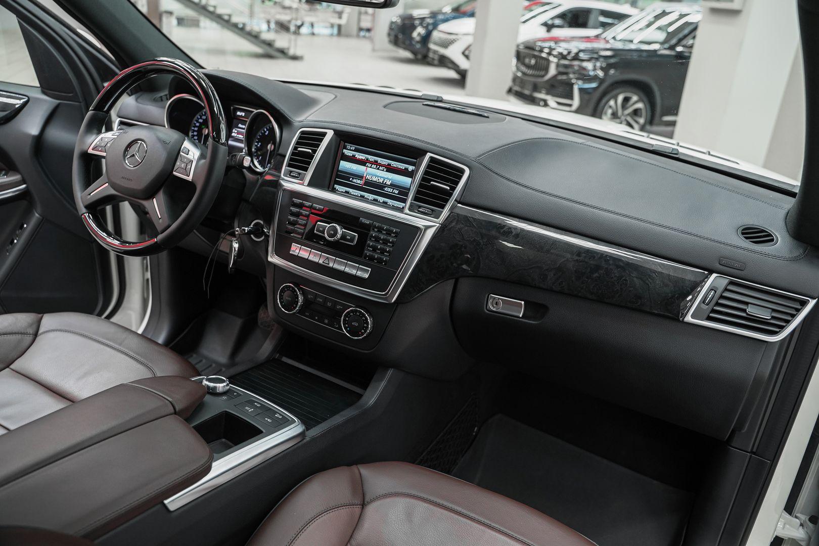 Mercedes-Benz GL-Класс 2013, белый, ДЦ Орехово