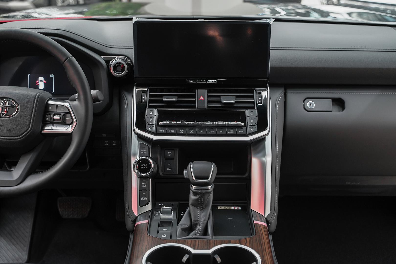 Toyota Land Cruiser 2025, черный, ДЦ Орехово