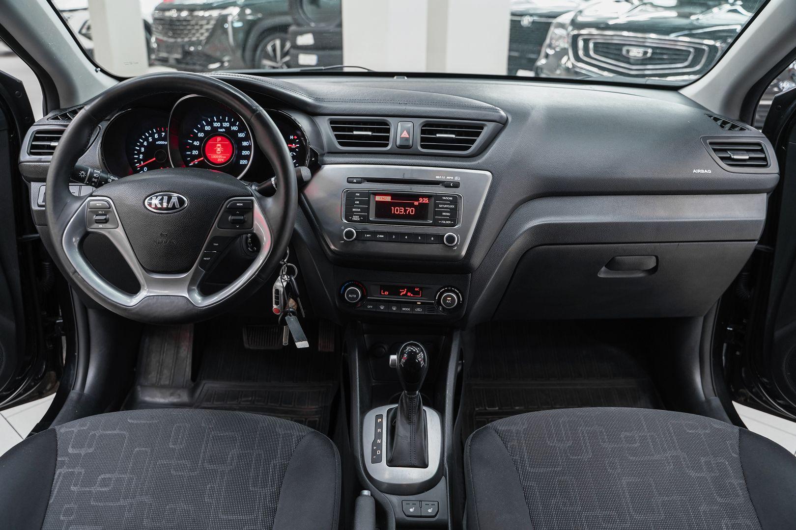 Kia Rio 2017, черный, ДЦ Орехово