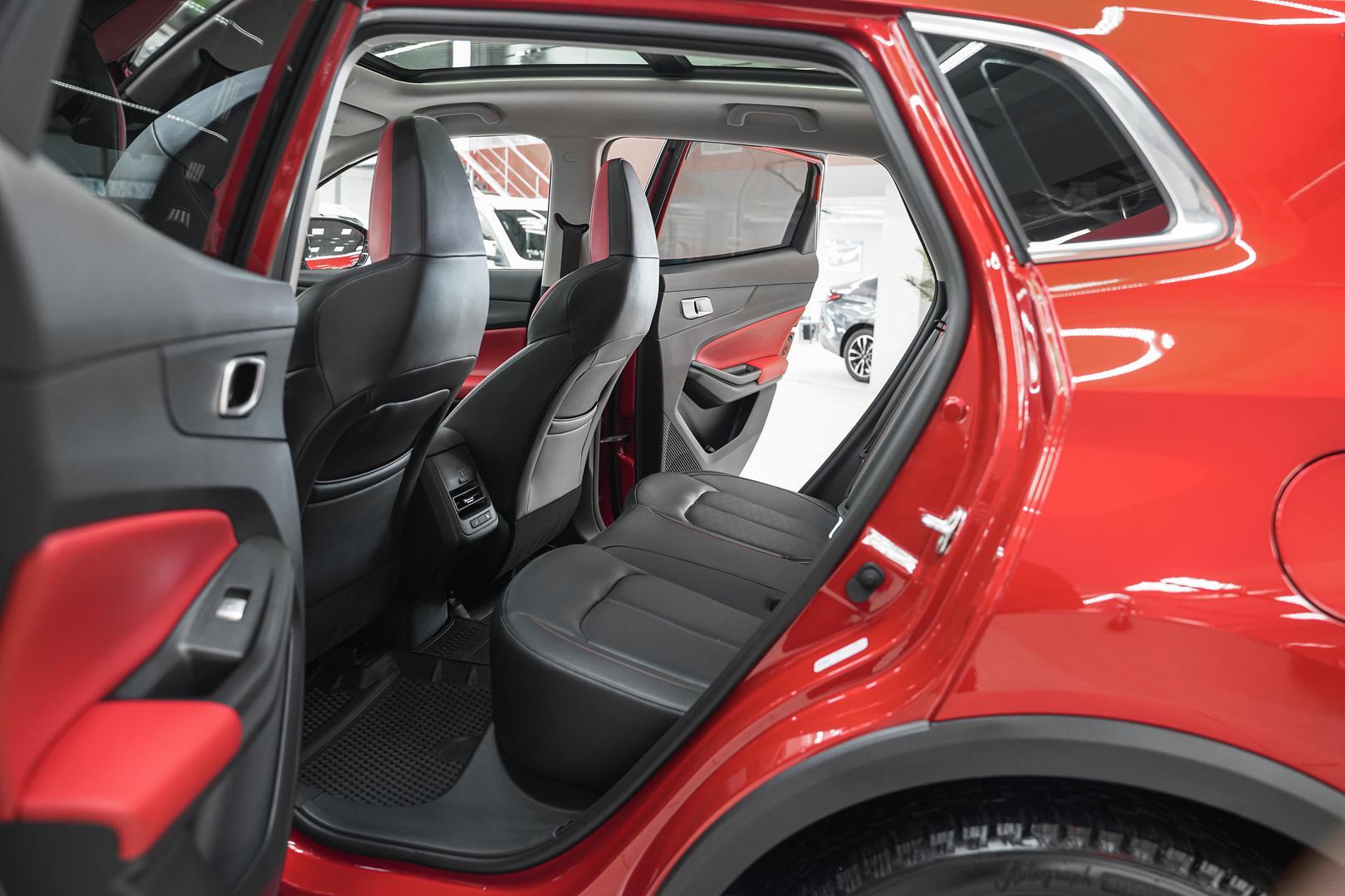 Changan UNI-S 2024, красный, ДЦ Орехово