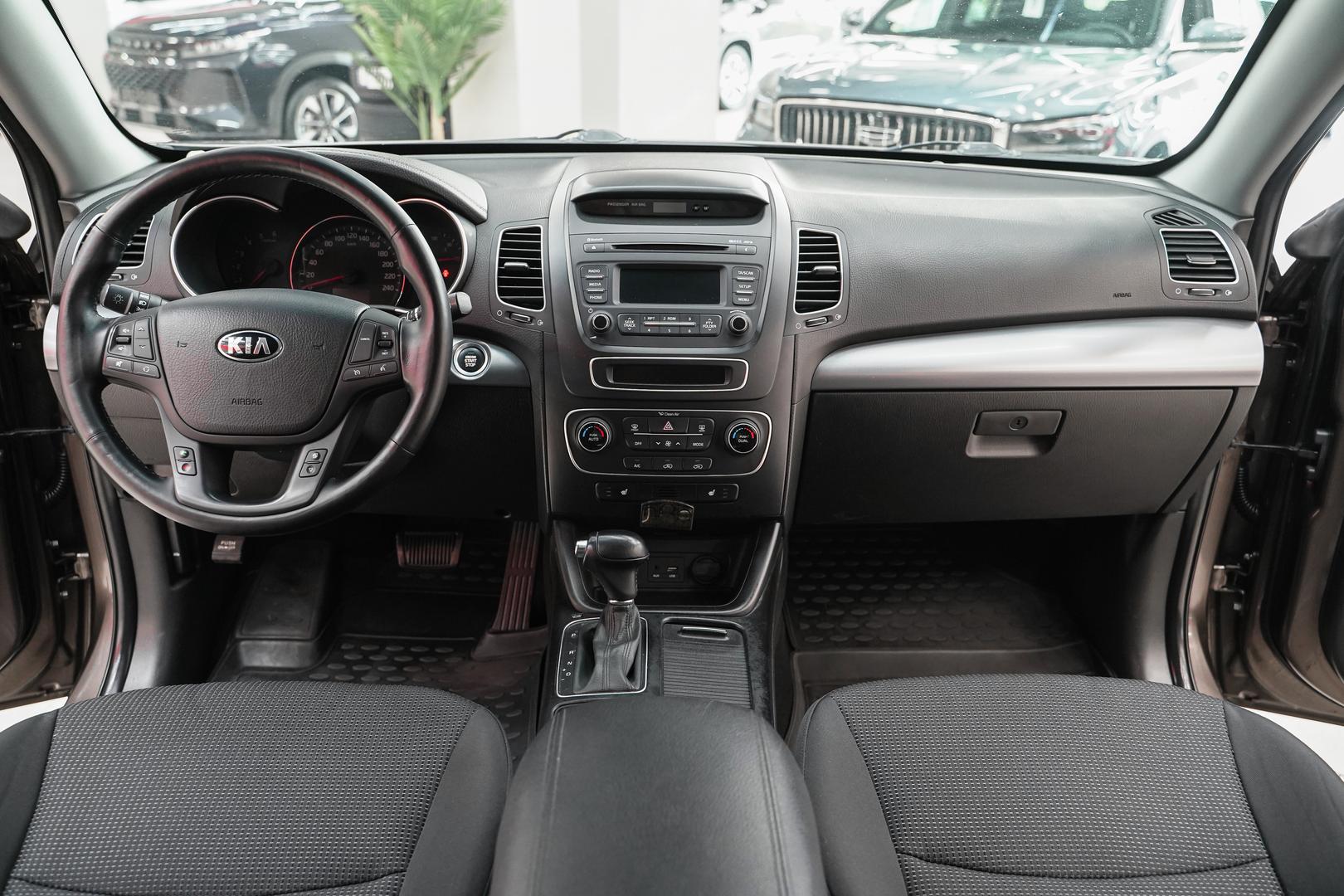 Kia Sorento 2015, бежевый, ДЦ Орехово