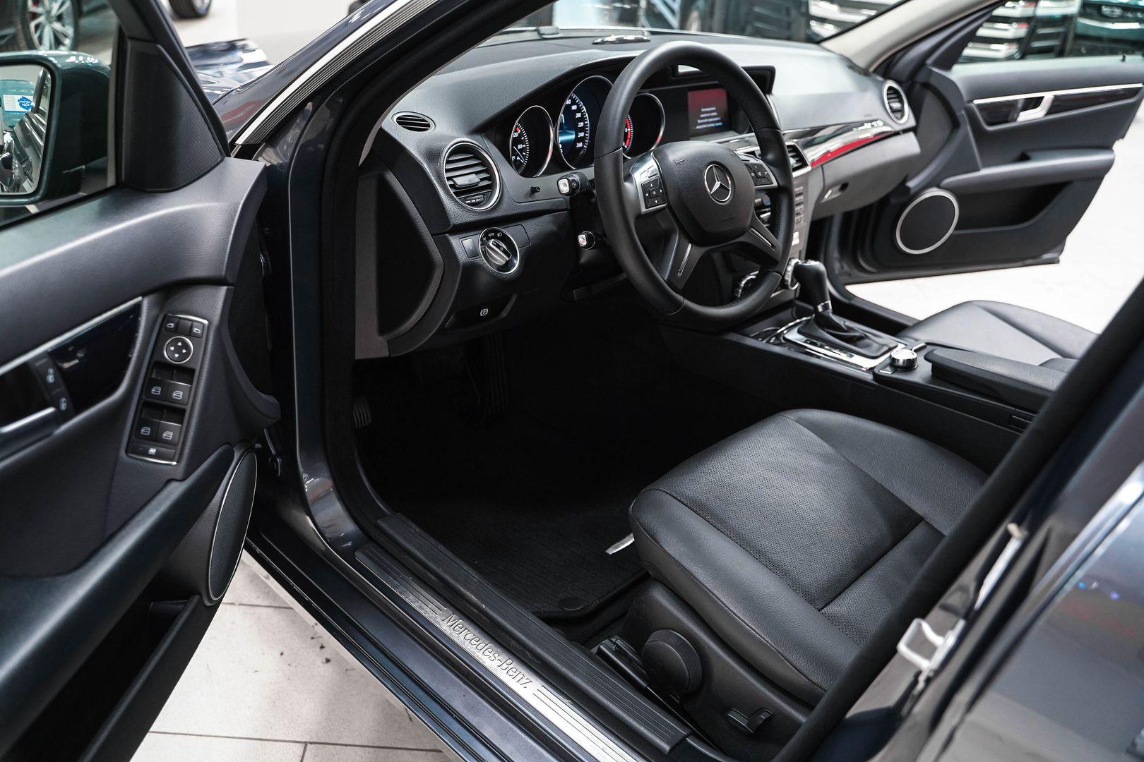 Mercedes-Benz C-Класс 2013, серый, ДЦ Орехово