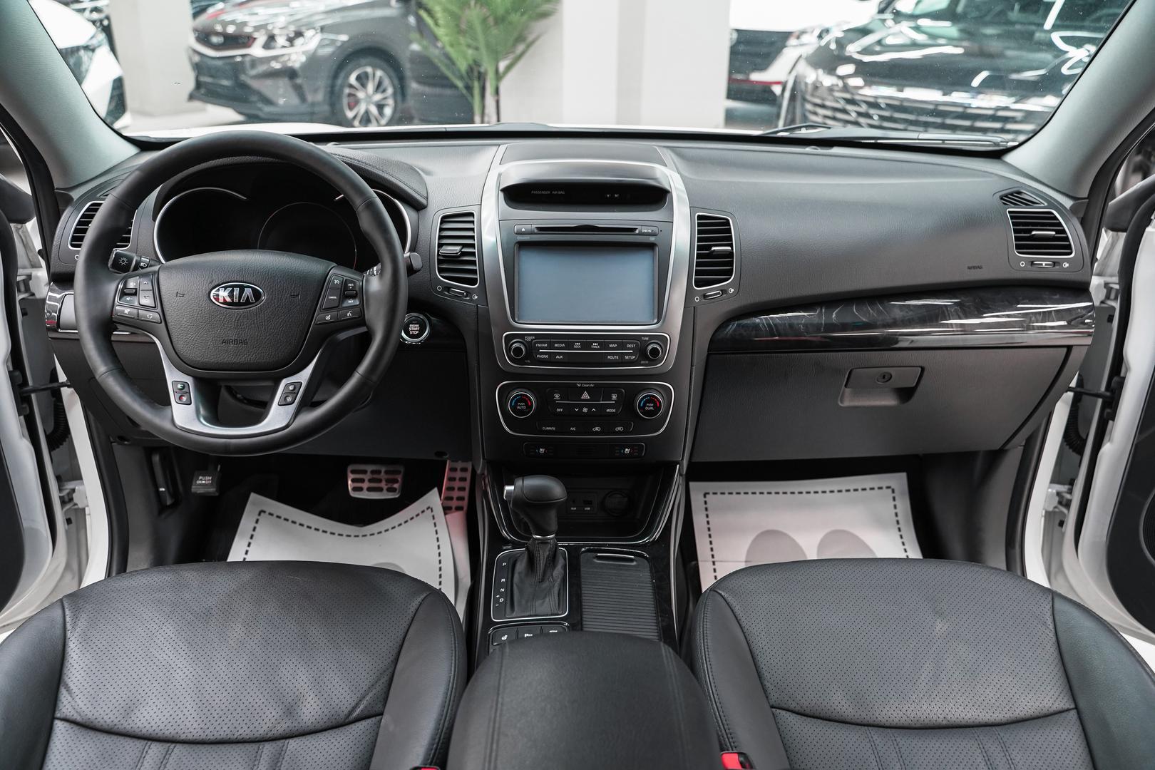 Kia Sorento 2013, белый, ДЦ Орехово