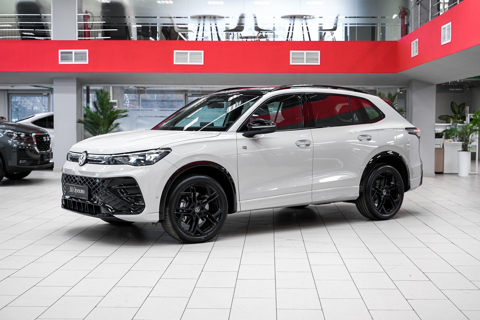 Volkswagen Tiguan 2025, серый, ДЦ Орехово