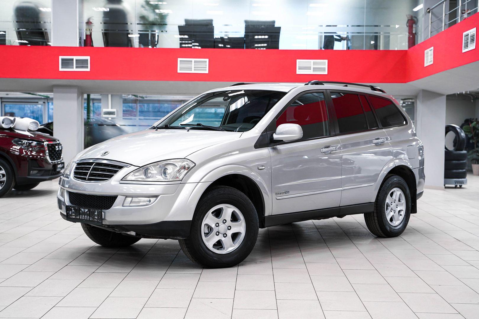 SsangYong Kyron 2013, серебряный, ДЦ Орехово