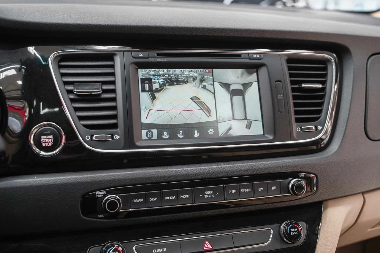 Kia Carnival 2017, черный, ДЦ Орехово