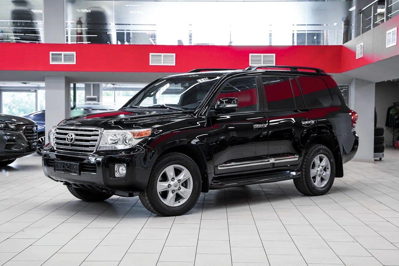 Toyota Land Cruiser 2014, черный, ДЦ Орехово