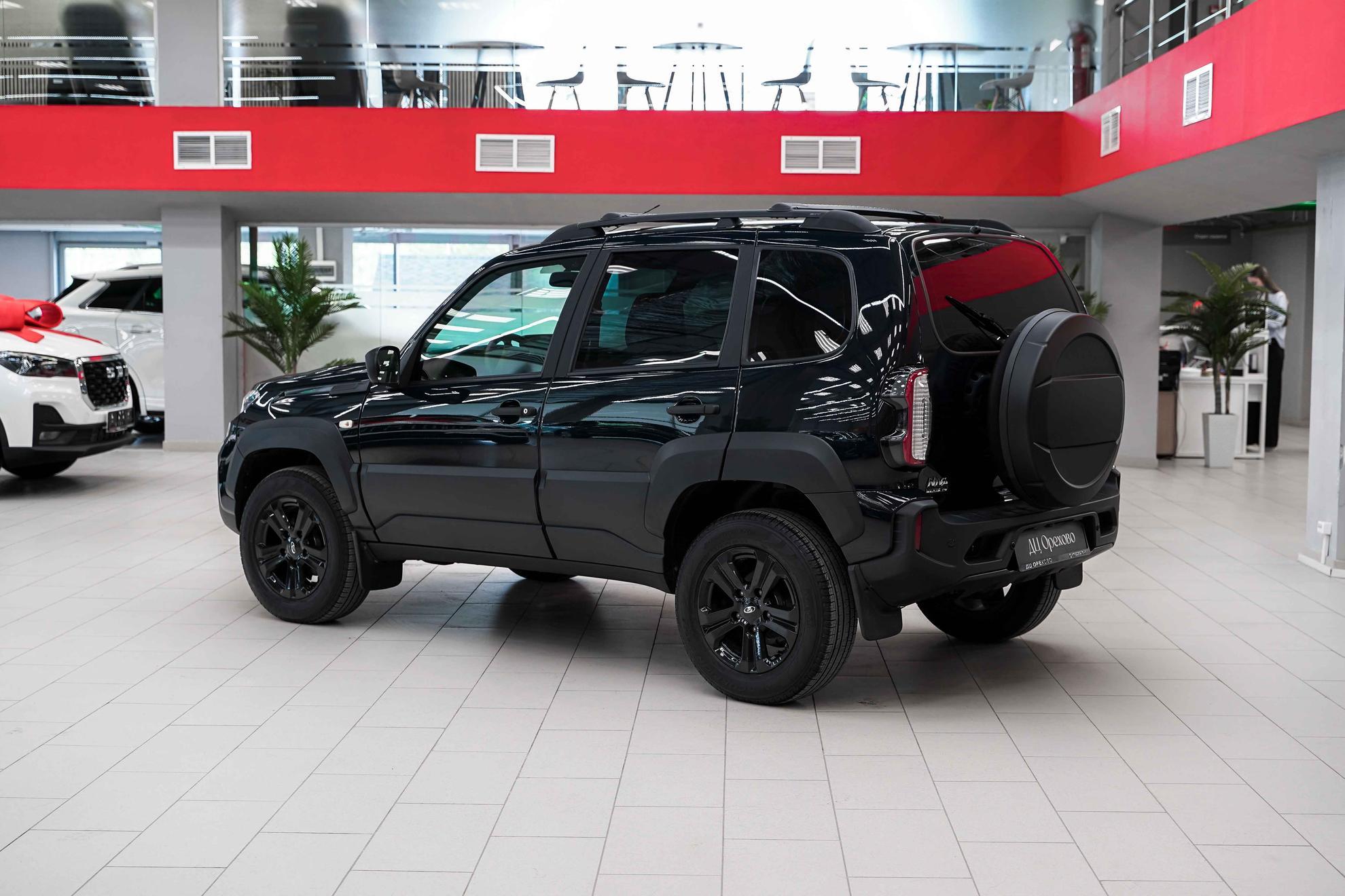 LADA (ВАЗ) Niva Travel 2024, зеленый, ДЦ Орехово