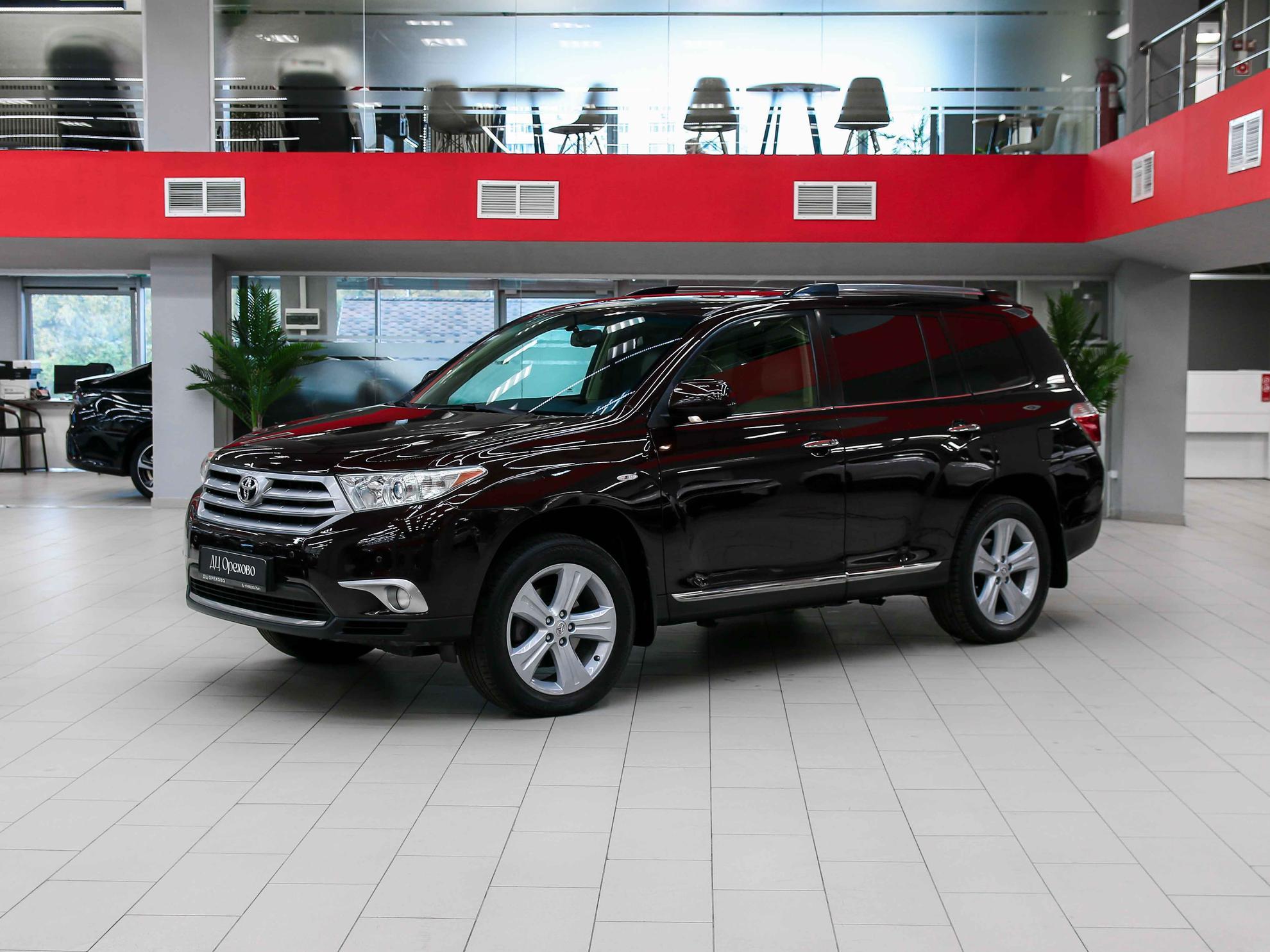 Toyota Highlander 2012, пурпурный, ДЦ Орехово