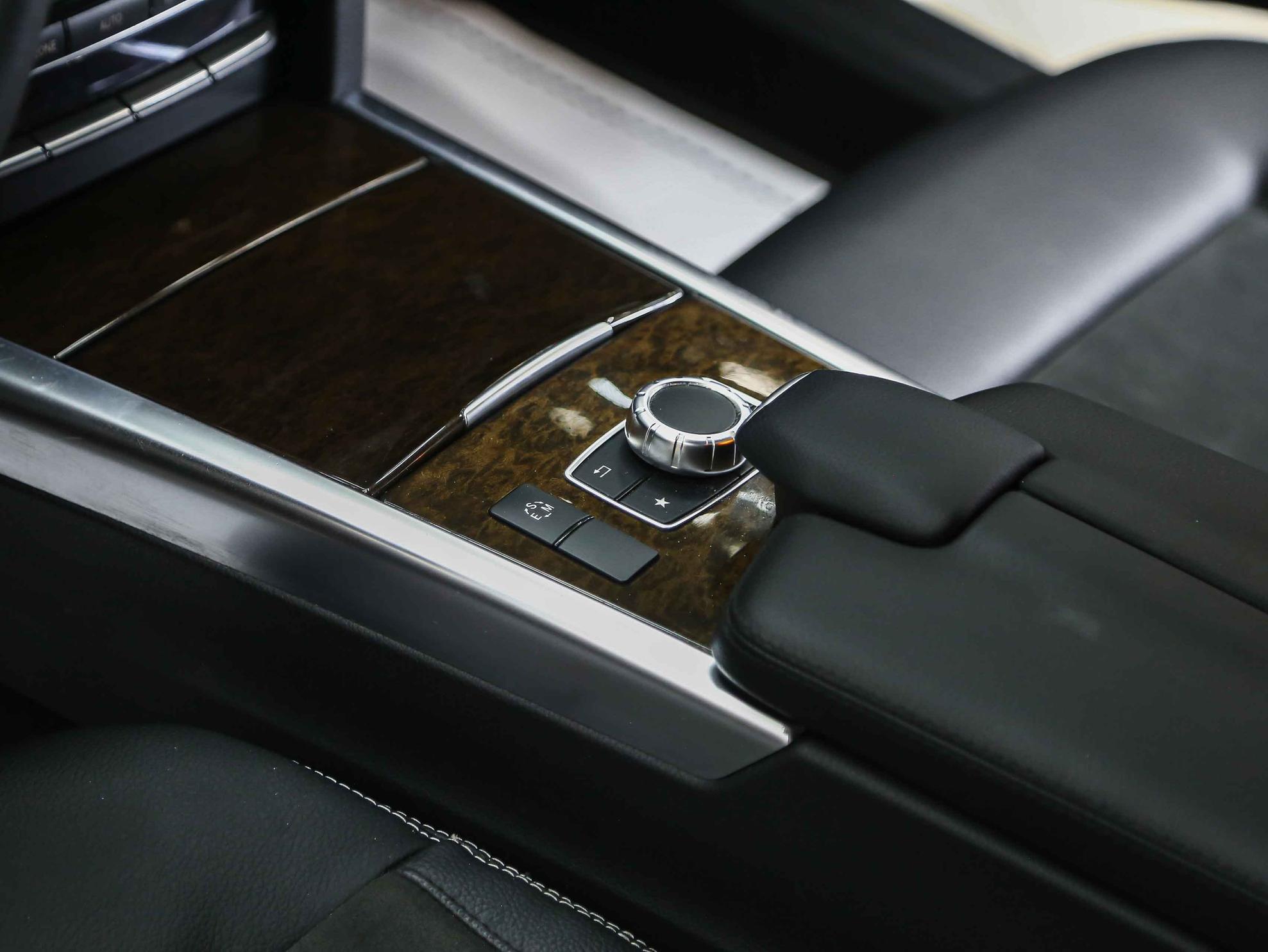 Mercedes-Benz E-Класс 2015, черный, ДЦ Орехово