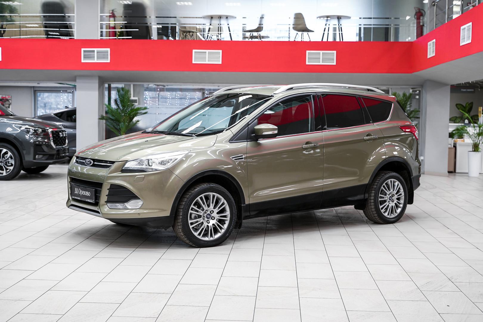Ford Kuga 2013, зеленый, ДЦ Орехово