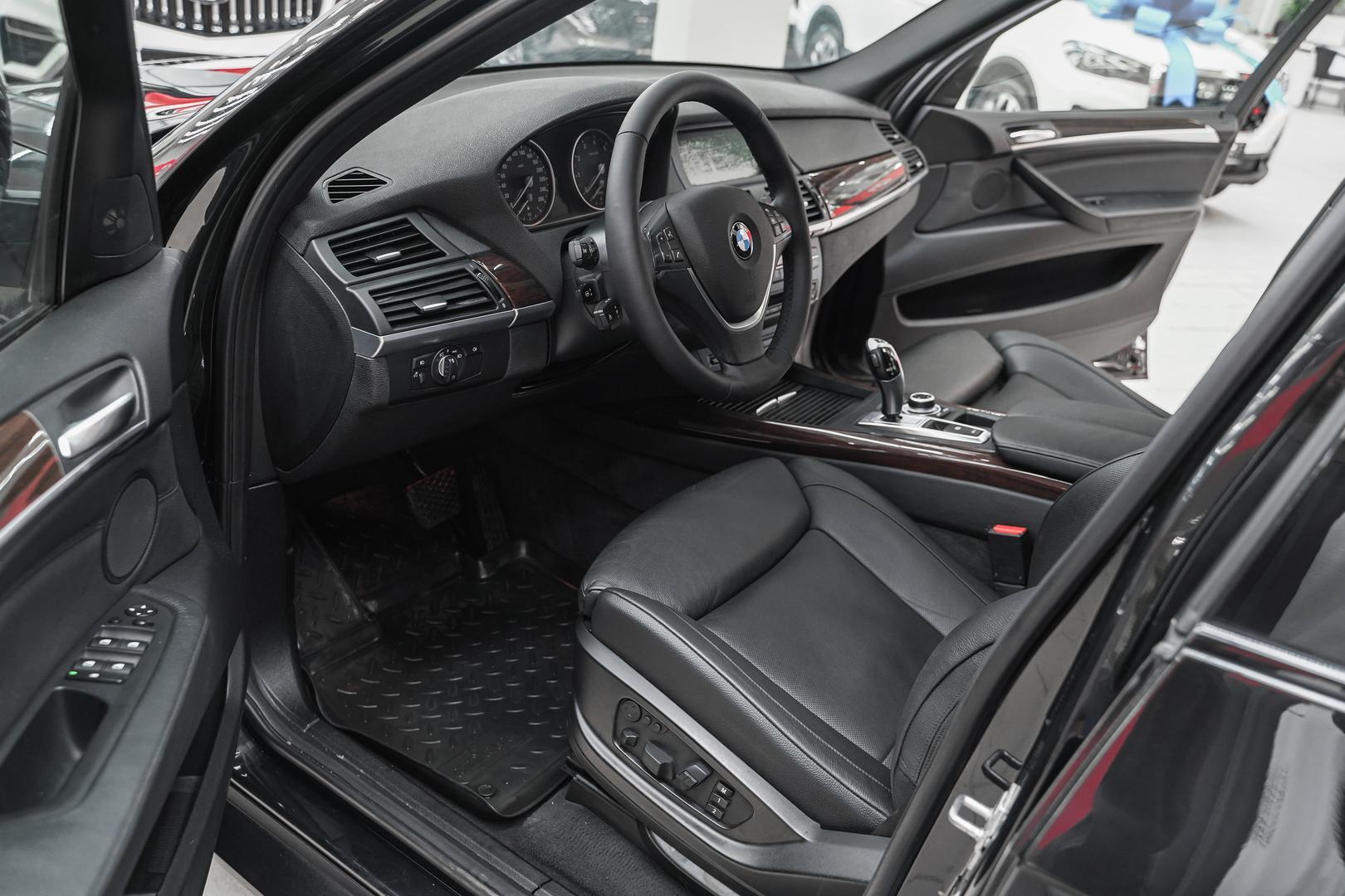 BMW X5 2011, черный, ДЦ Орехово