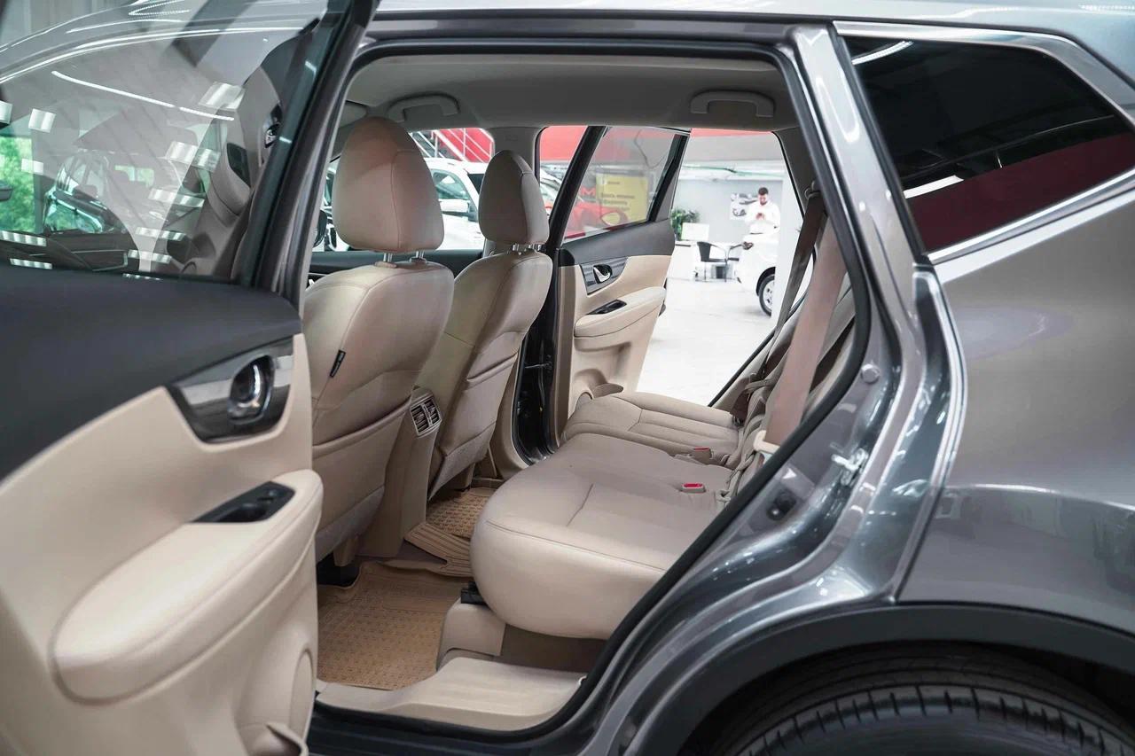 Nissan X-Trail 2016, серый, ДЦ Орехово